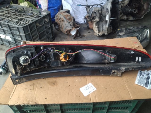 bontott FORD FIESTA V Jobb Hátsó Lámpa