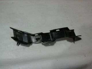 bontott FORD FIESTA V Jobb hátsó Oldal Lökhárító Tartó (Műanyag)