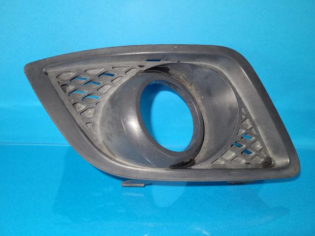 bontott FORD FIESTA V Jobb Ködfényszóró Lámpakeret