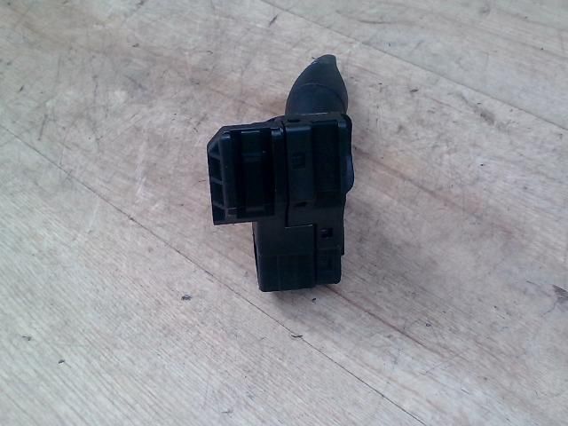 bontott FORD FIESTA V Jobb Kormánykapcsoló Ablaktörlő