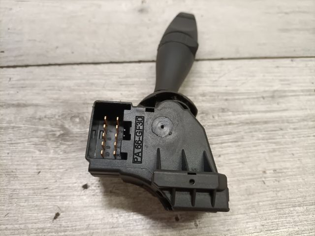 bontott FORD FIESTA V Jobb Kormánykapcsoló Ablaktörlő