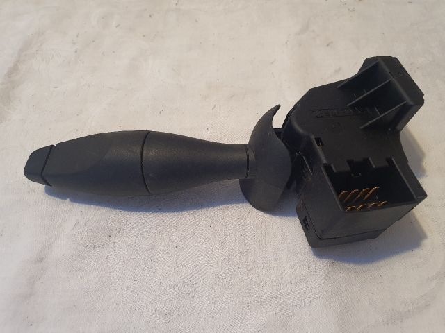 bontott FORD FIESTA V Jobb Kormánykapcsoló Ablaktörlő