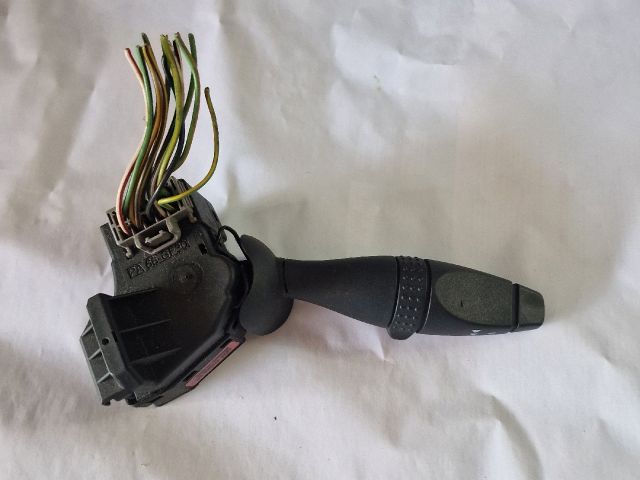 bontott FORD FIESTA V Jobb Kormánykapcsoló Ablaktörlő