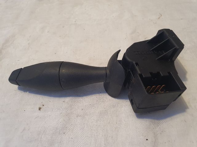 bontott FORD FIESTA V Jobb Kormánykapcsoló Ablaktörlő