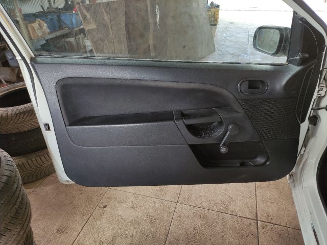 bontott FORD FIESTA V Jobb Napellenző