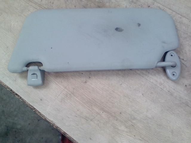 bontott FORD FIESTA V Jobb Napellenző