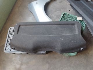 bontott FORD FIESTA V Kalaptartó