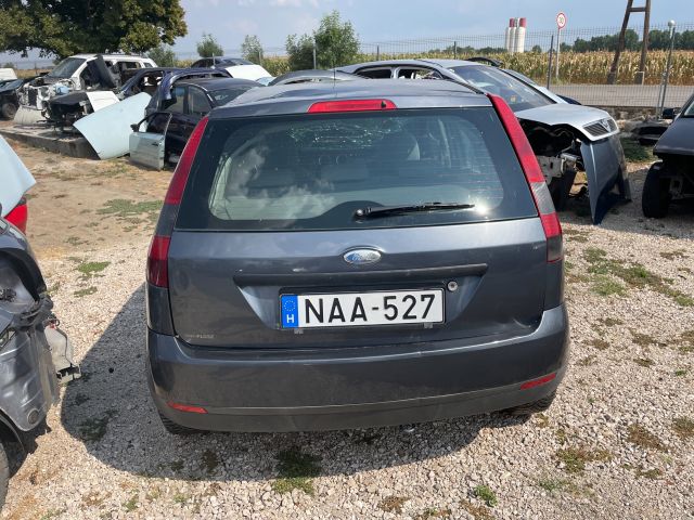 bontott FORD FIESTA V Kalaptartó