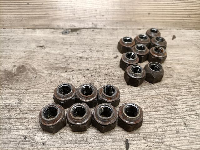 bontott FORD FIESTA V Kerék Csavar Szett