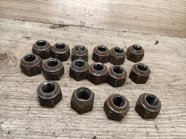 bontott FORD FIESTA V Kerék Csavar Szett