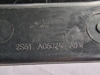 bontott FORD FIESTA V Kesztyűtartó Ajtó