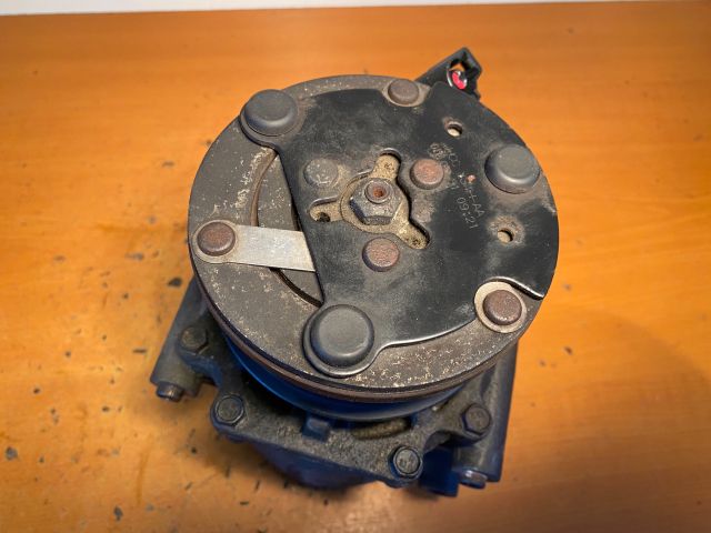 bontott FORD FIESTA V Klímakompresszor