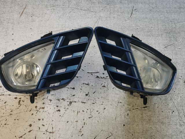 bontott FORD FIESTA V Ködfényszóró (Pozíciófüggetlen)