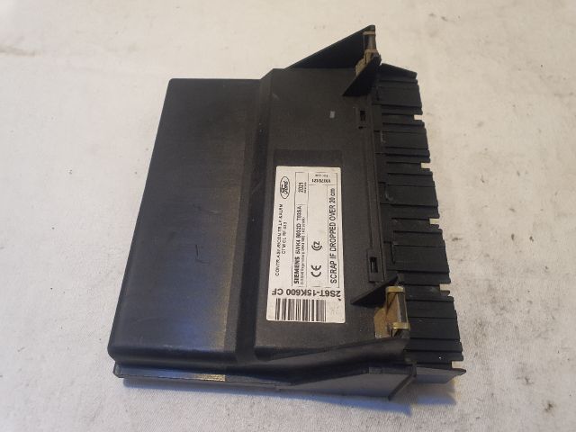 bontott FORD FIESTA V Komfort Elektronika