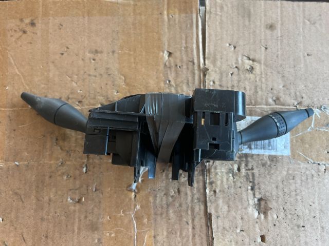 bontott FORD FIESTA V Komplett Kormánykapcsoló (Bajuszkapcsoló)