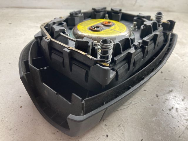 bontott FORD FIESTA V Kormánylégzsák