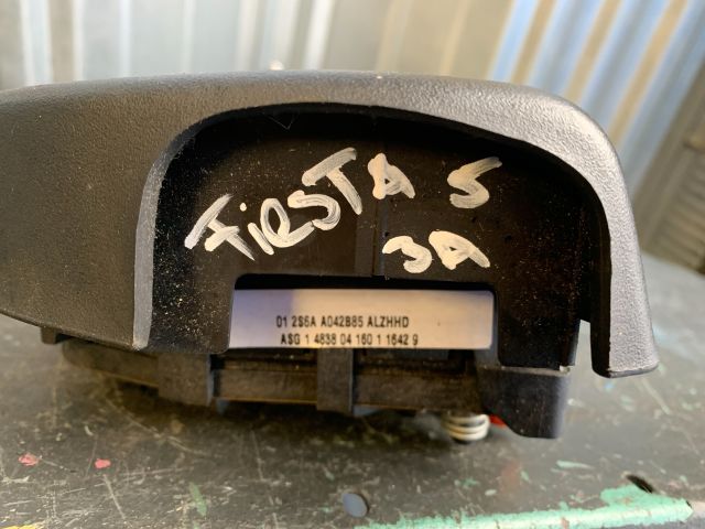 bontott FORD FIESTA V Kormánylégzsák