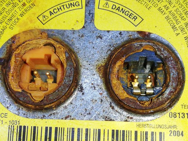 bontott FORD FIESTA V Kormánylégzsák