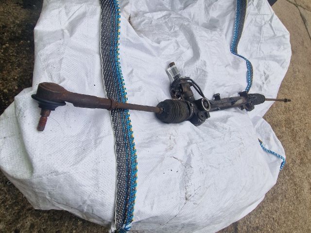 bontott FORD FIESTA V Kormánymű Szervós