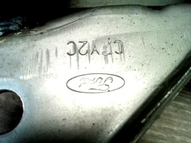 bontott FORD FIESTA V Kormányoszlop