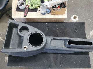 bontott FORD FIESTA V Középső Kardánbox Burkolat