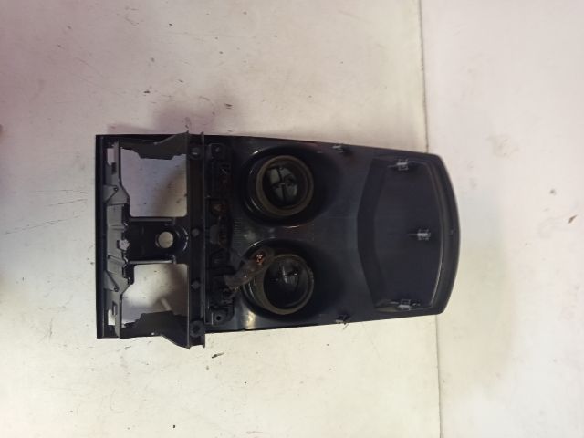 bontott FORD FIESTA V Középső Szellőző