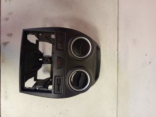 bontott FORD FIESTA V Középső Szellőző