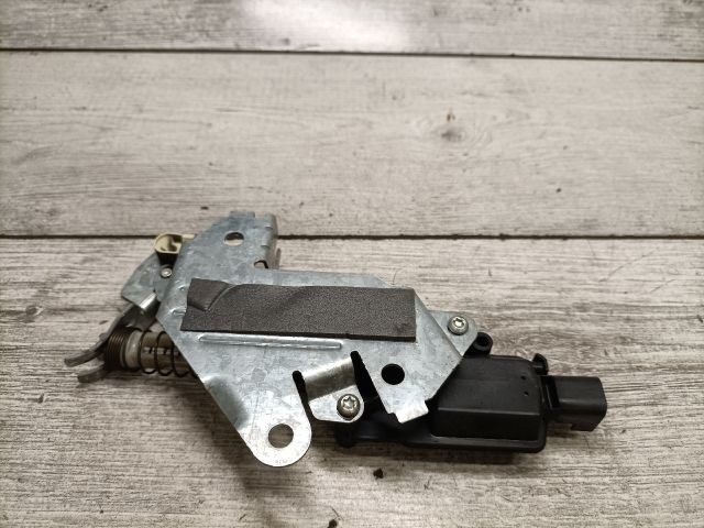 bontott FORD FIESTA V Központizár Motor Csomagtérajtó