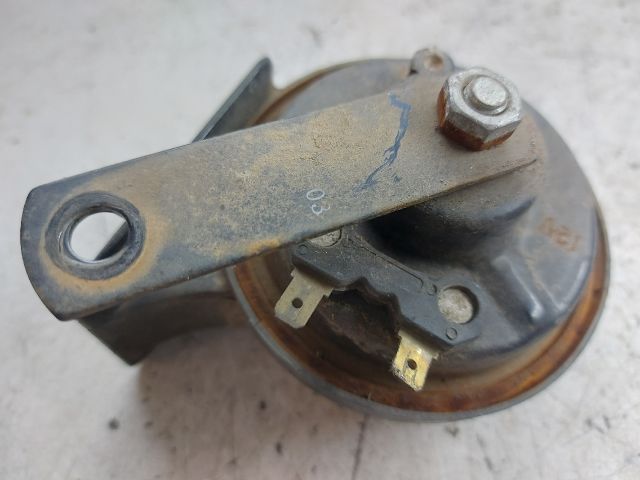 bontott FORD FIESTA V Kürt