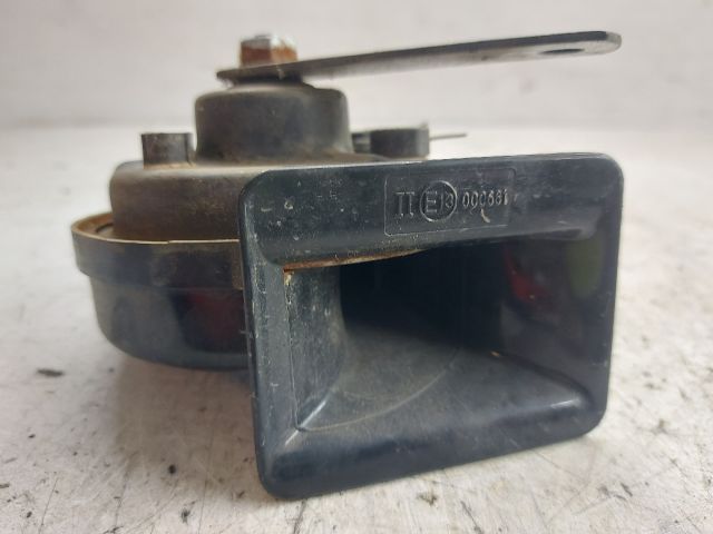 bontott FORD FIESTA V Kürt