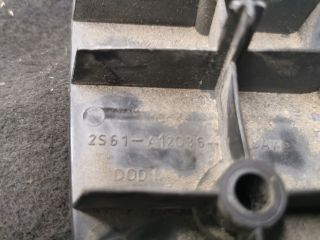 bontott FORD FIESTA V Lábtámasz Burkolat