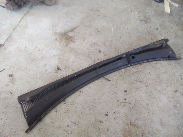 bontott FORD FIESTA V Levélrács