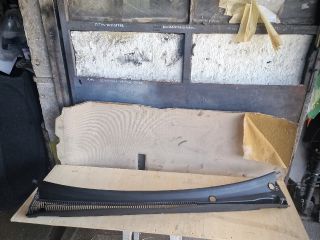 bontott FORD FIESTA V Levélrács