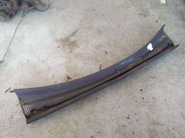 bontott FORD FIESTA V Levélrács