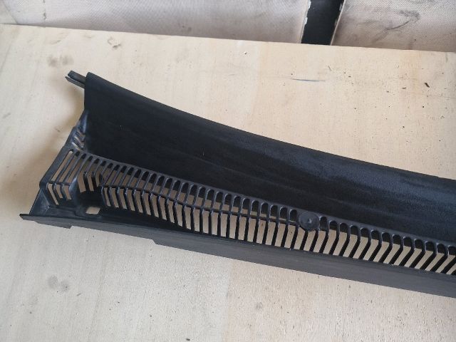 bontott FORD FIESTA V Levélrács