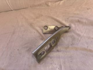 bontott FORD FIESTA V Motorháztető Jobb Zsanér