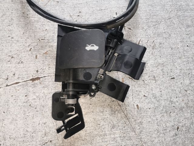 bontott FORD FIESTA V Motorháztető Nyitó Bowden