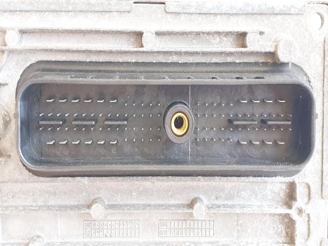 bontott FORD FIESTA V Motorvezérlő