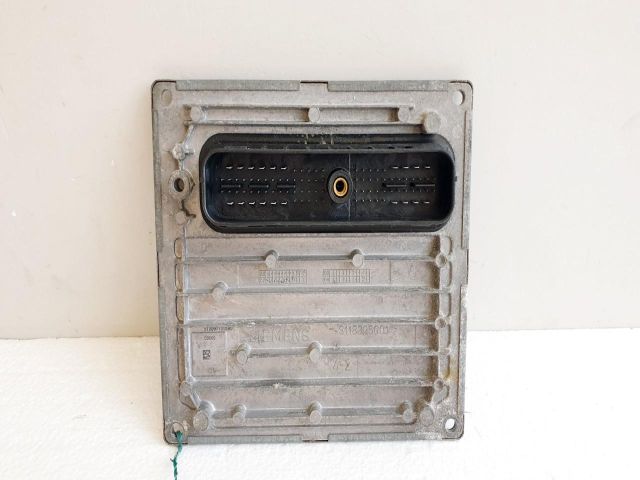 bontott FORD FIESTA V Motorvezérlő