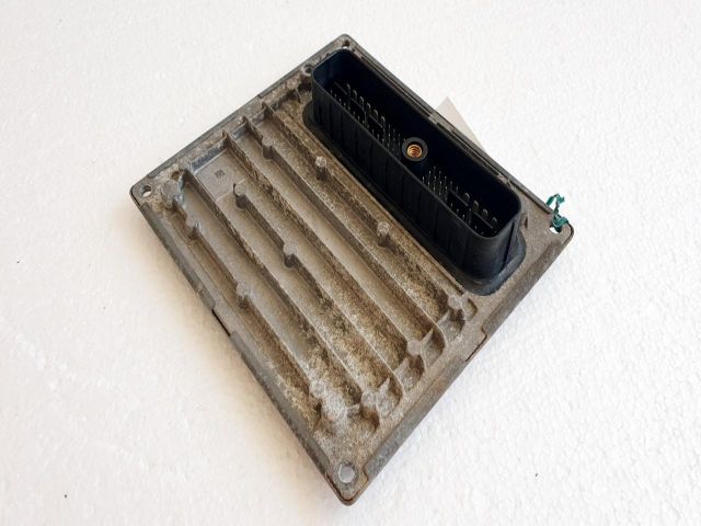 bontott FORD FIESTA V Motorvezérlő