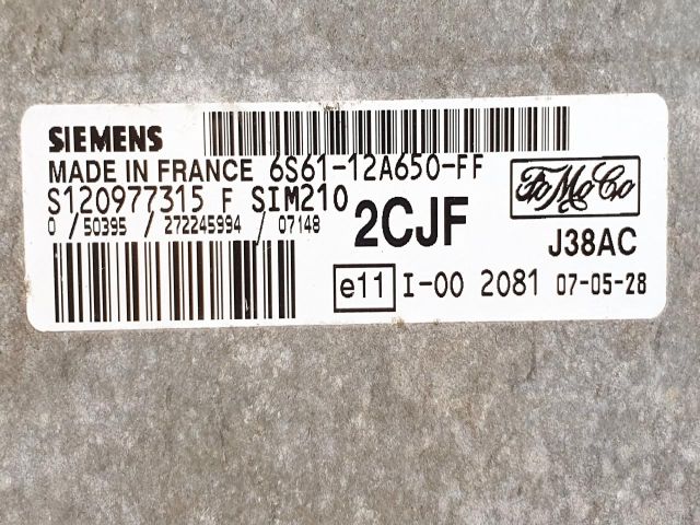 bontott FORD FIESTA V Motorvezérlő