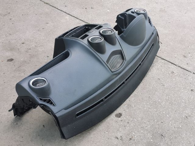 bontott FORD FIESTA V Műszerfal Héj