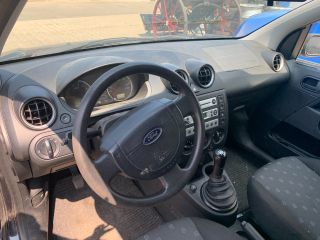 bontott FORD FIESTA V Műszerfal Héj