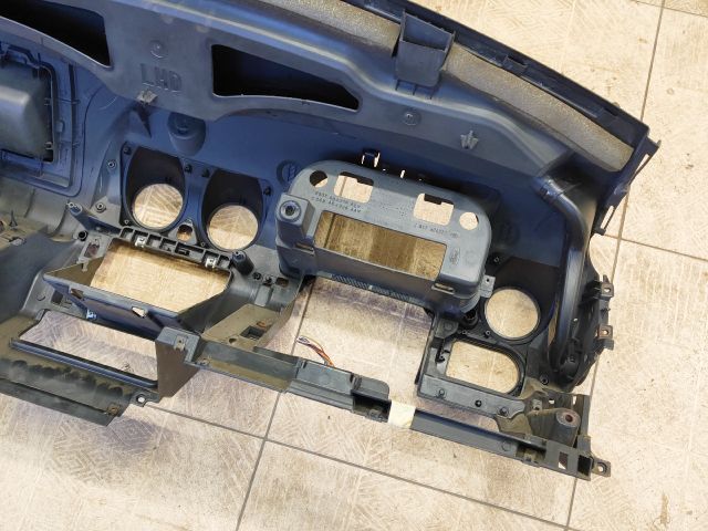 bontott FORD FIESTA V Műszerfal Héj