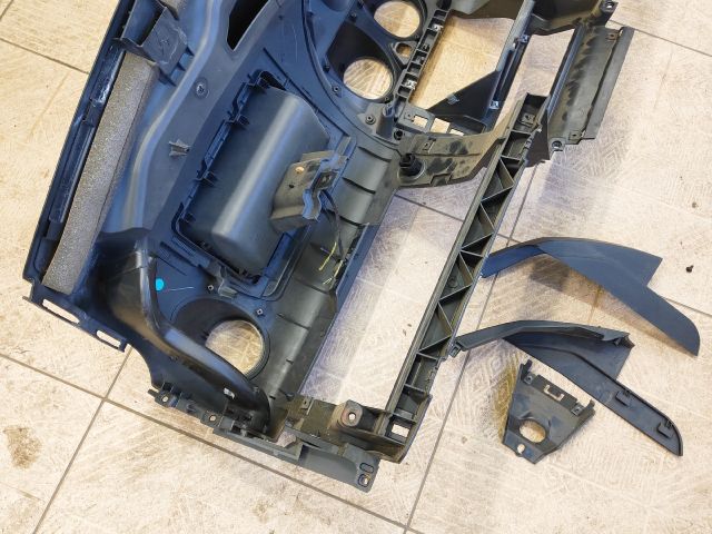 bontott FORD FIESTA V Műszerfal Héj