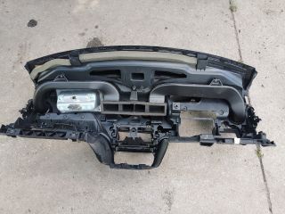 bontott FORD FIESTA V Műszerfal Héj