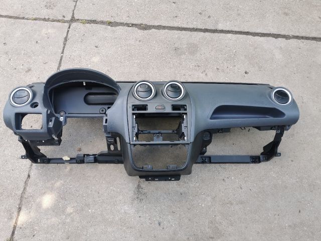 bontott FORD FIESTA V Műszerfal Héj