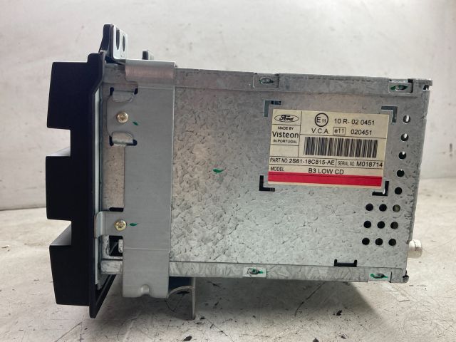 bontott FORD FIESTA V Rádió / CD