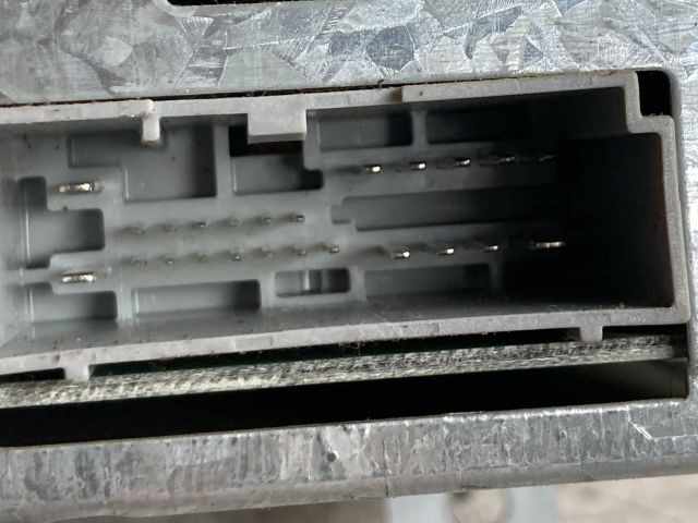 bontott FORD FIESTA V Rádió / CD