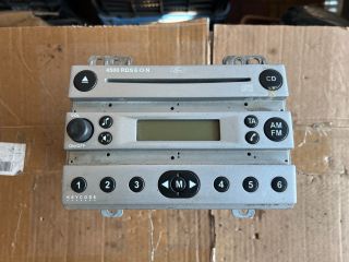 bontott FORD FIESTA V Rádió / CD